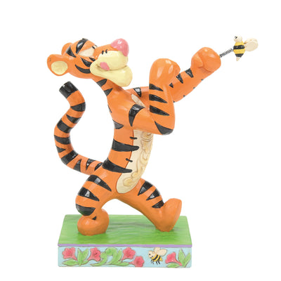 Bee Fighting (Tigger Fighting a Bee Figurine) - Disney Traditons by Jim Shore - Jim Shore Designs UK