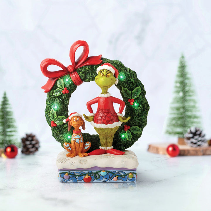 Grinch & Max Light-Up Wreath - The Grinch by Jim Shore