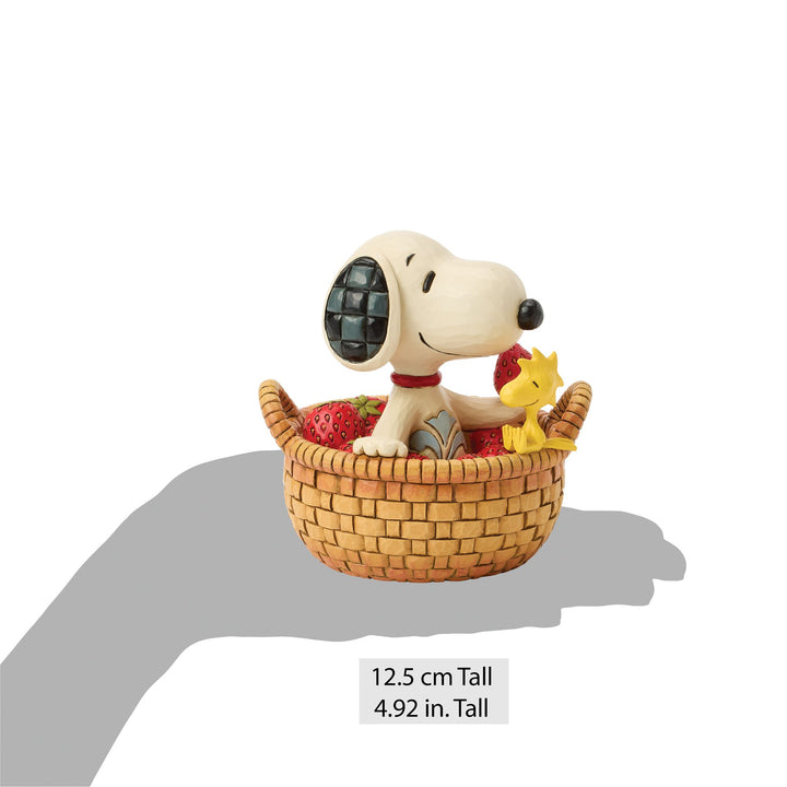 Snoopy Strawberries Figurine