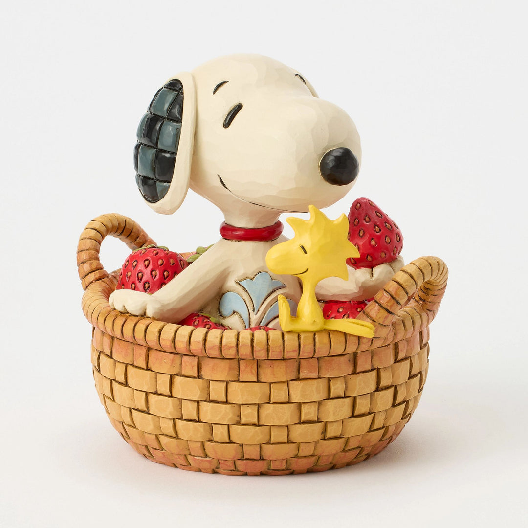 Snoopy Strawberries Figurine
