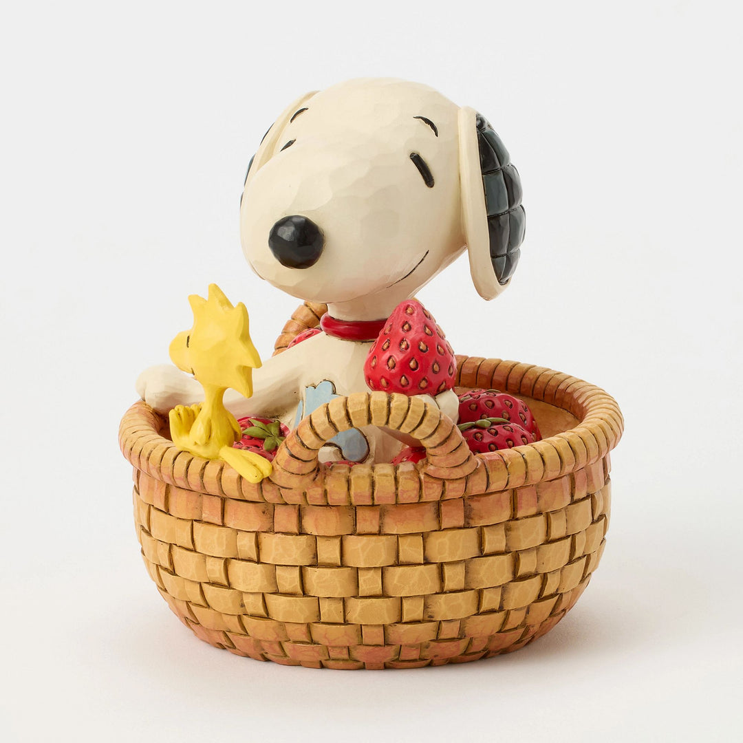 Snoopy Strawberries Figurine