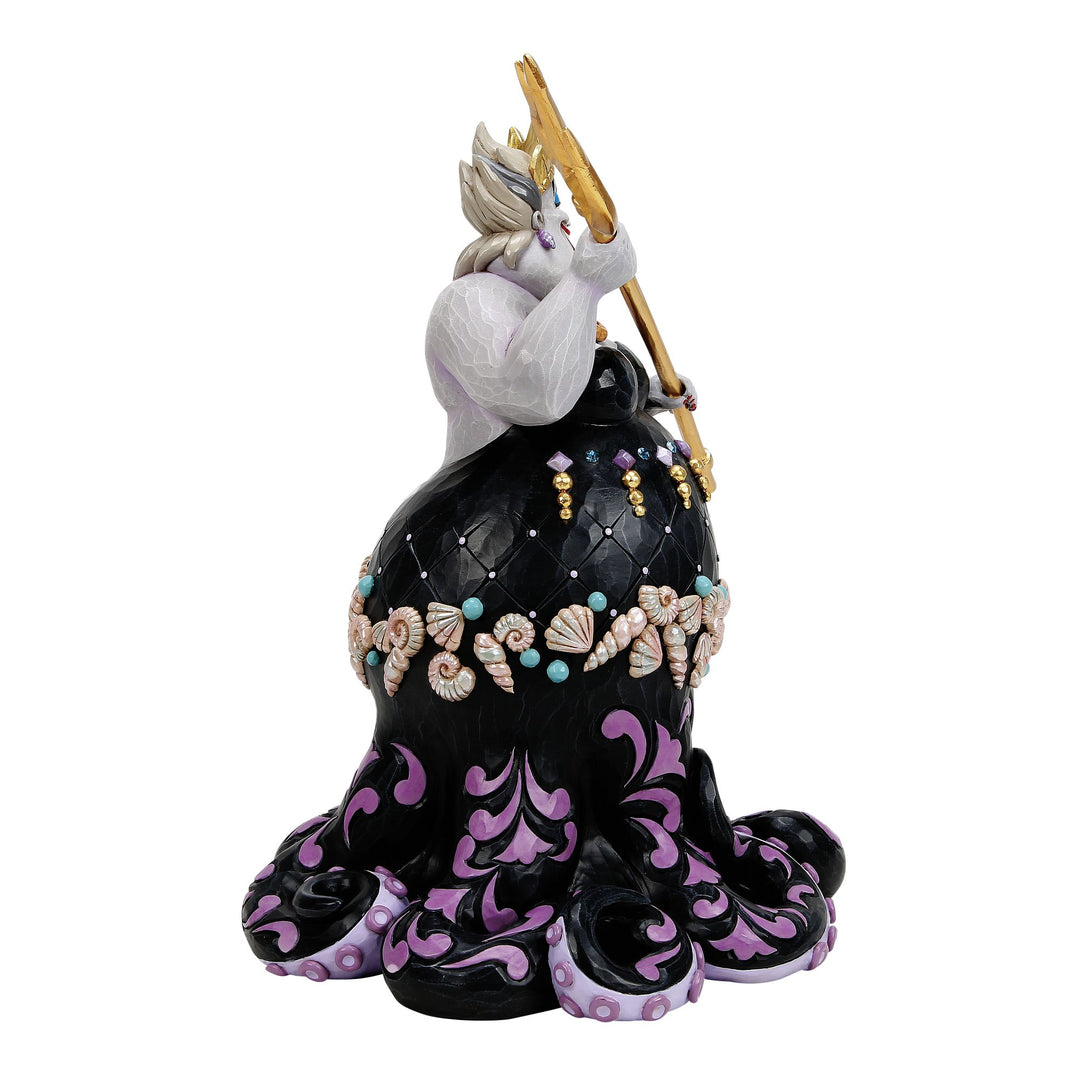 Queen of the Seven Seas (Ursula Deluxe Figurine)