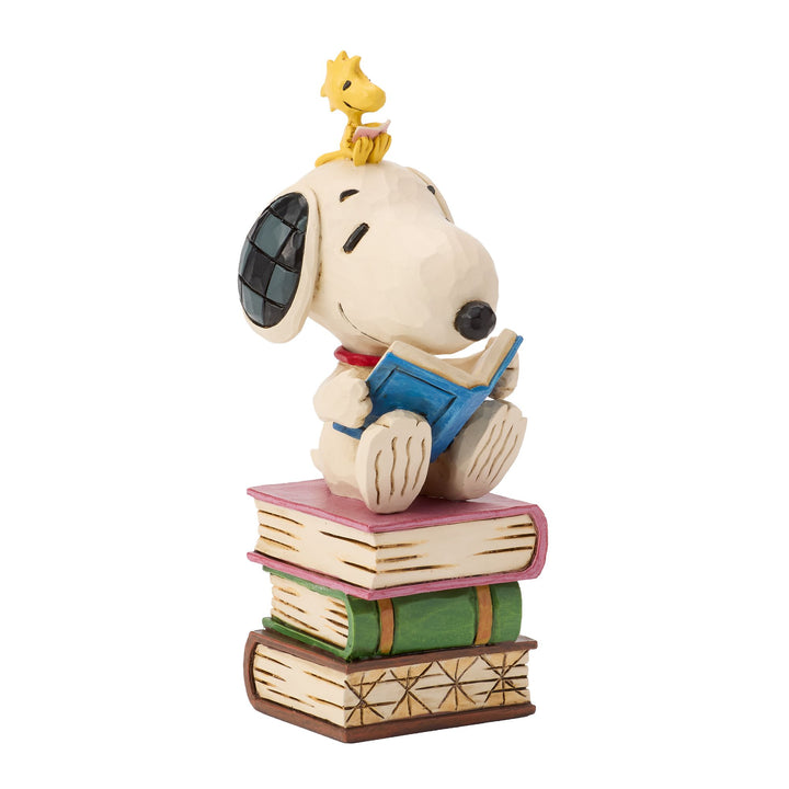 Snoopy Stacked Books Figurine - "My Week is Fully Booked|"