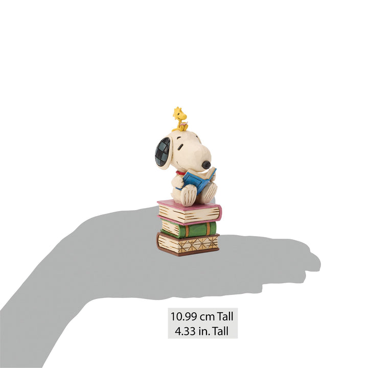 Snoopy Stacked Books Figurine - "My Week is Fully Booked!"